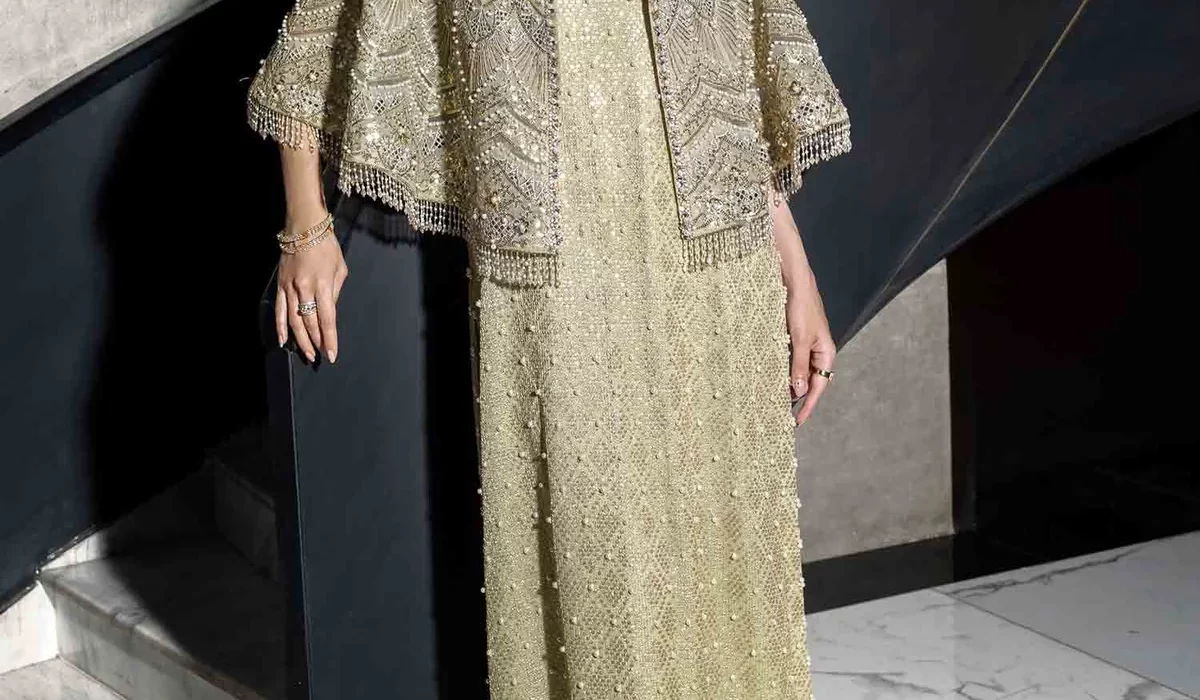 10 Must-Have Wardrobe Essentials for Every Pakistani Woman