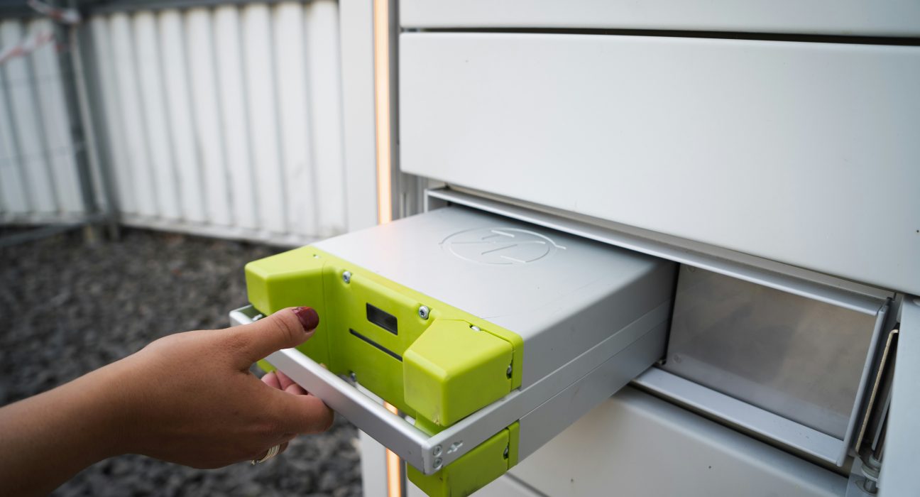 oticon battery replacement
