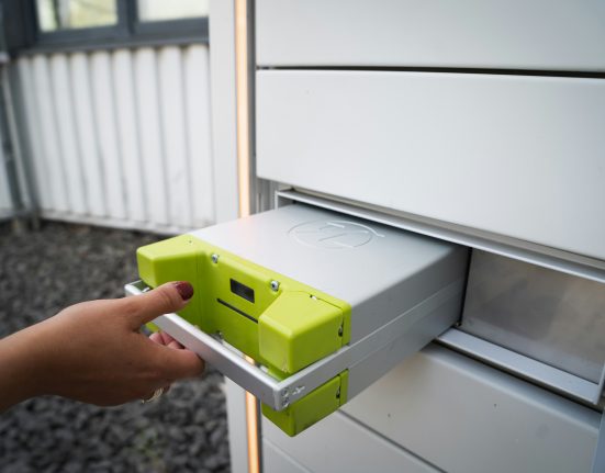 oticon battery replacement