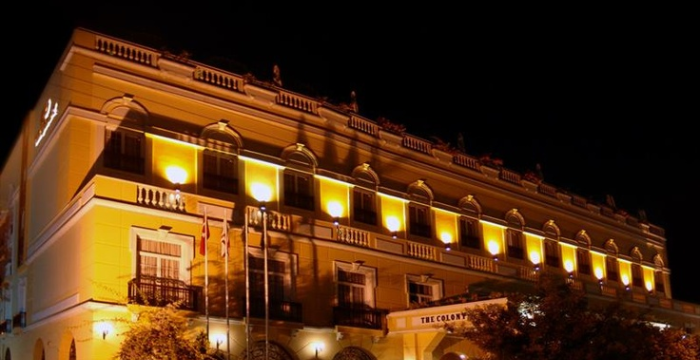 Discover Ocean Drive Miami's Culture History and Nightlife