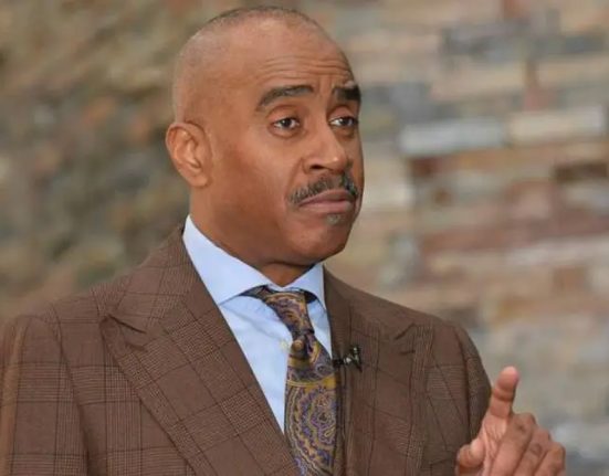 gino jennings net worth