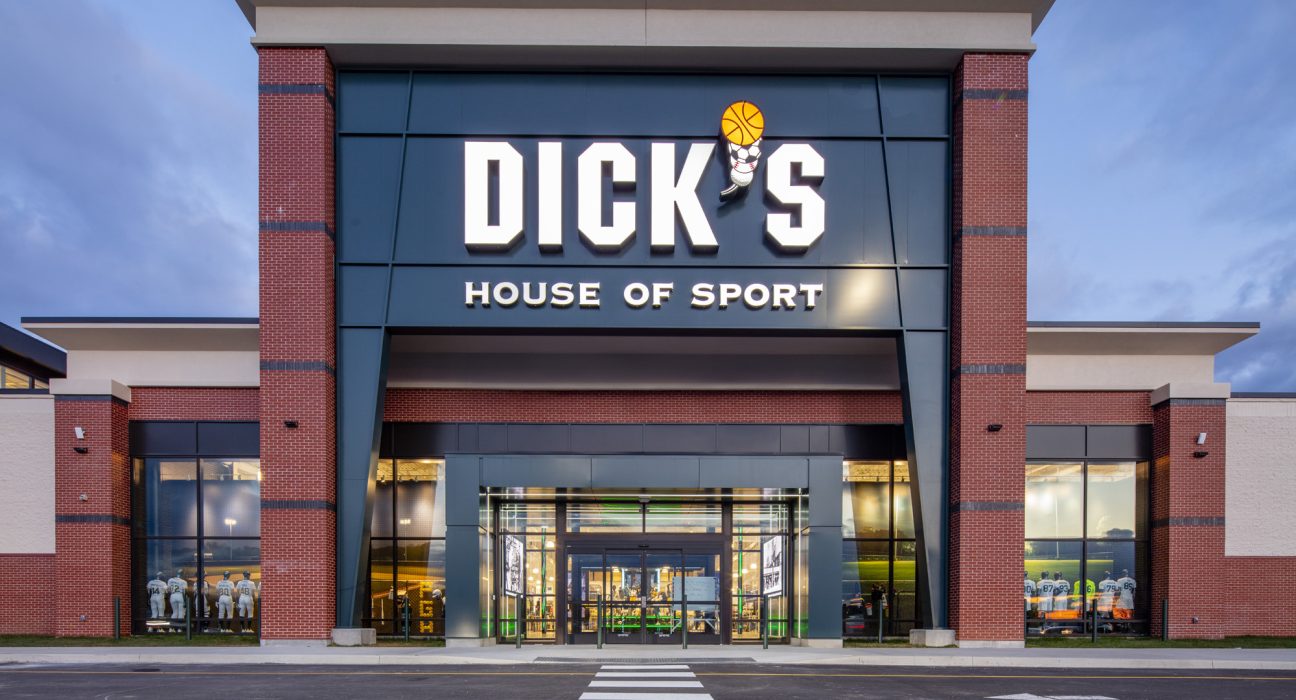 dicks sporting good hours