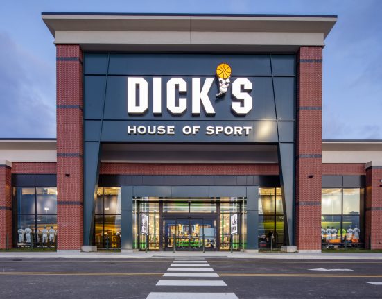 dicks sporting good hours