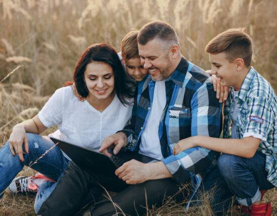 Family's Annual Story