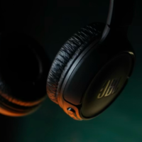 JBL Noise Cancelling Headphones