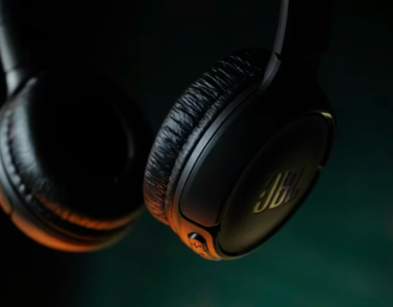 JBL Noise Cancelling Headphones