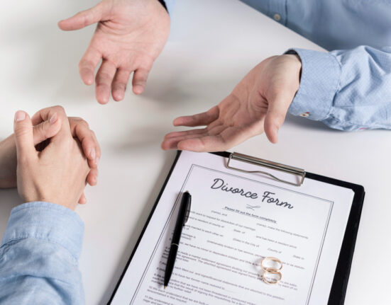 Divorce Lawyer