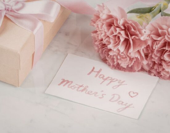 Mothering Sunday flower therapy