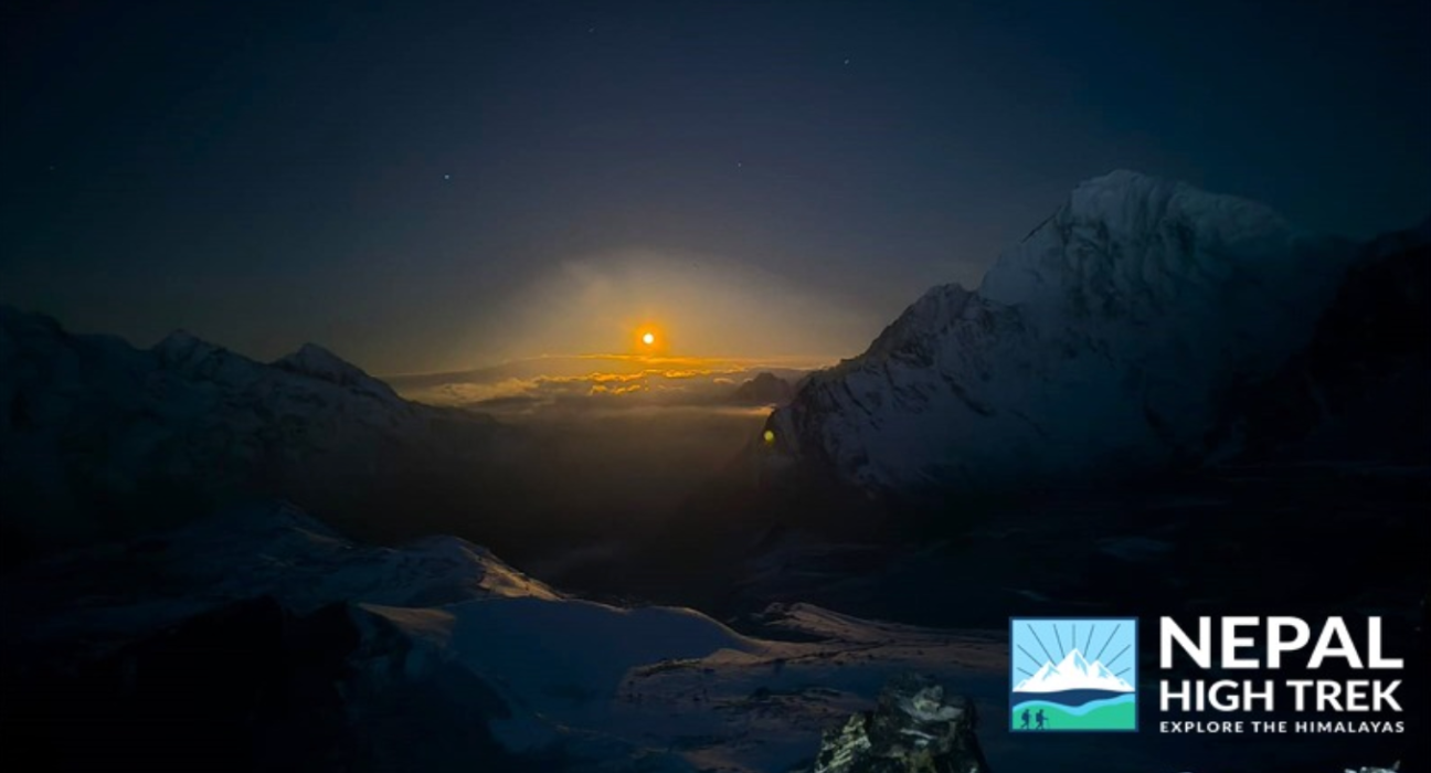 Langtang Valley Trek vs. Manaslu Circuit Tre