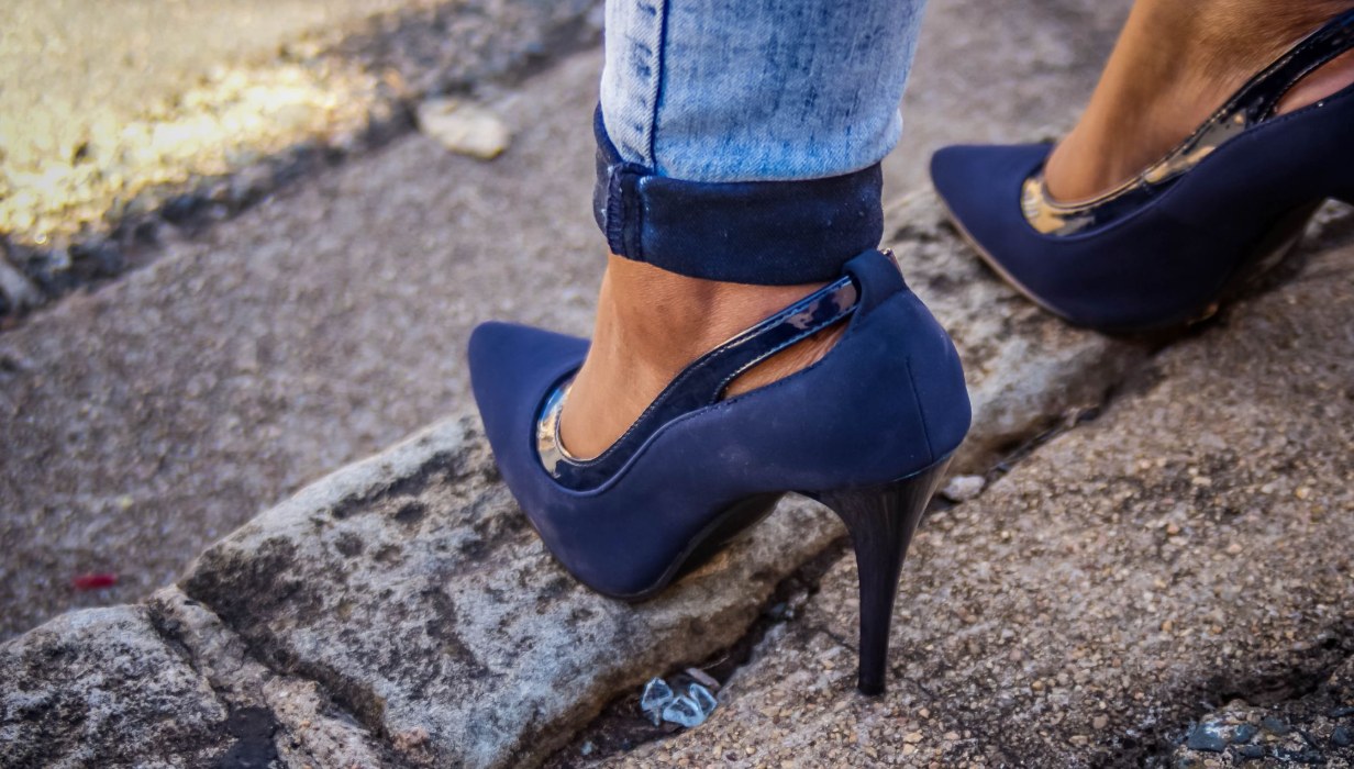 Women's Wide-Fit Shoes