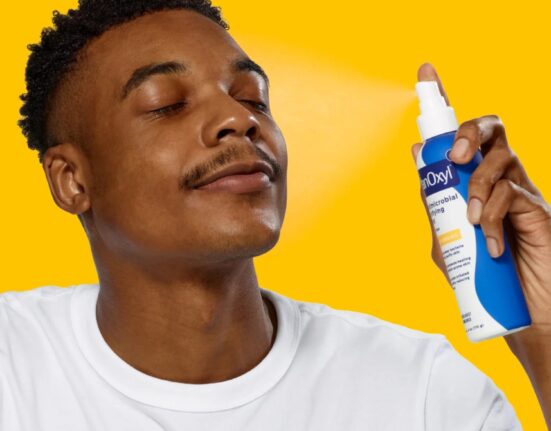 hypochlorous acid spray