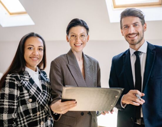 how to build leadership skills