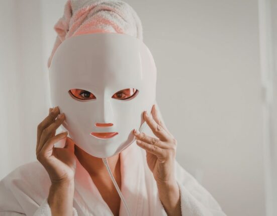 pdt led light therapy machine