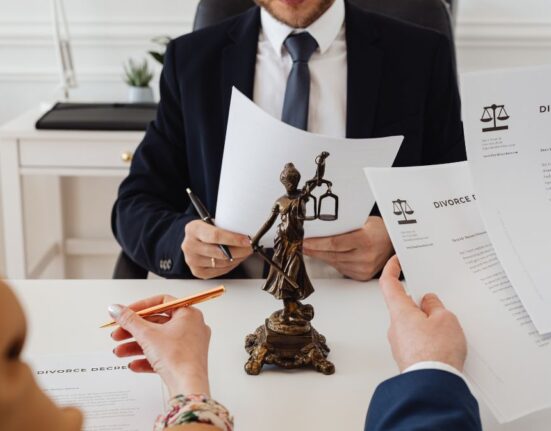 social media in divorce