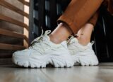 best shoes for wide feet women