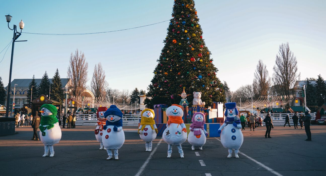 9 Christmas Entertainment Ideas